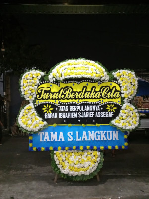 Papan Bunga Duka di Wangbe